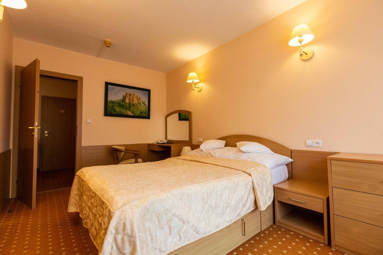 Hotel Perla Poludnia Rytro Exteriör bild